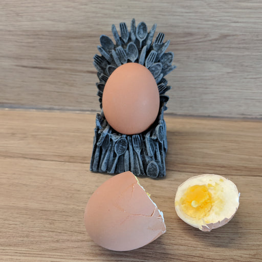 productImage-14332-egg-of-thrones-eierbecher-1.jpg