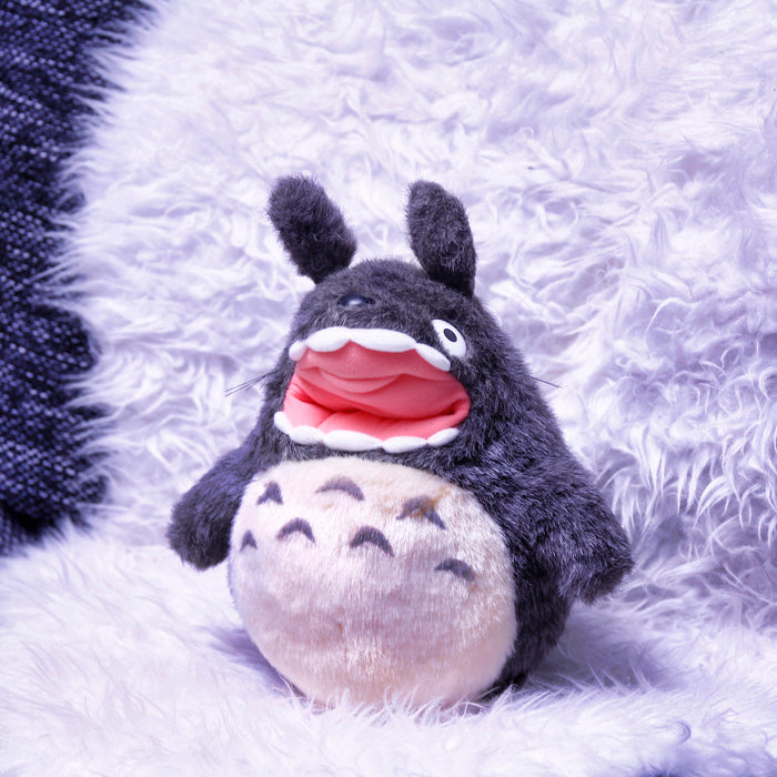 productImage-19643-mein-nachbar-totoro-kuscheltier-bruellender-totoro-1.jpg